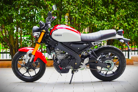 Screenshot 2025 01 25 164416 YAMAHA XSR: 58mpl माइलेज का बाप फिर से मार्केट मे धमाल मचाने आ गया,155cc इंजन वाला ये यामाहा XSR155 बाइक जाने इसकी कीमत?